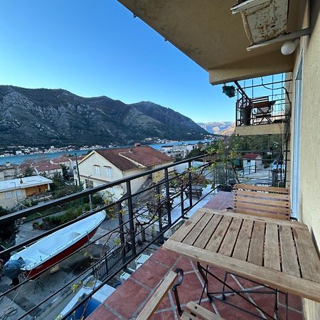 Club Neni Hotel Kotor Zewnętrze zdjęcie