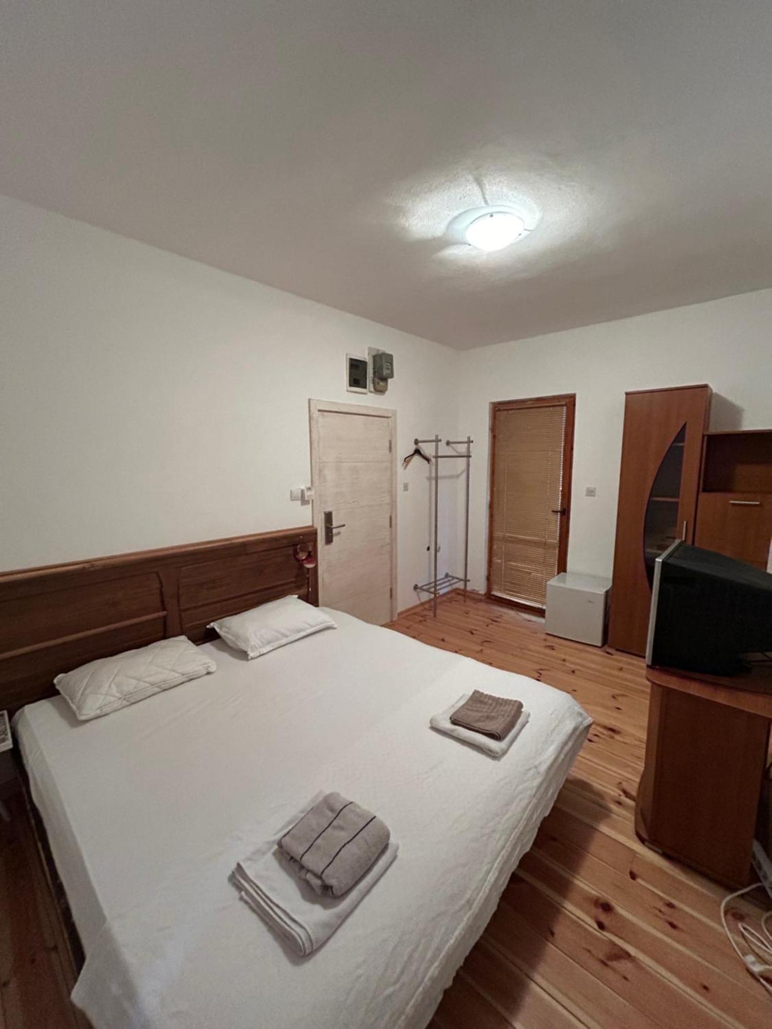 Club Neni Hotel Kotor Zewnętrze zdjęcie