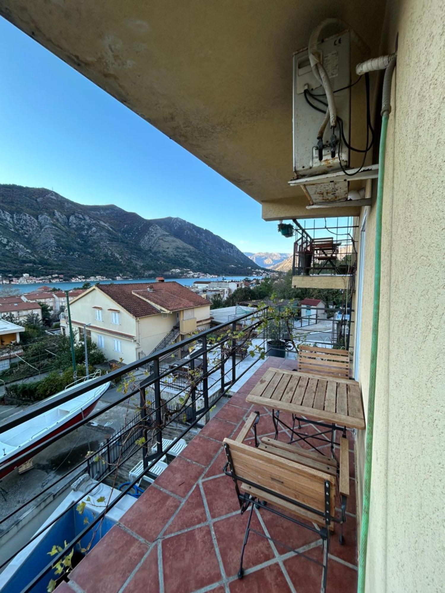 Club Neni Hotel Kotor Zewnętrze zdjęcie